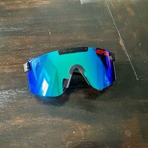 Pit Vipers -The Absolute Liberty